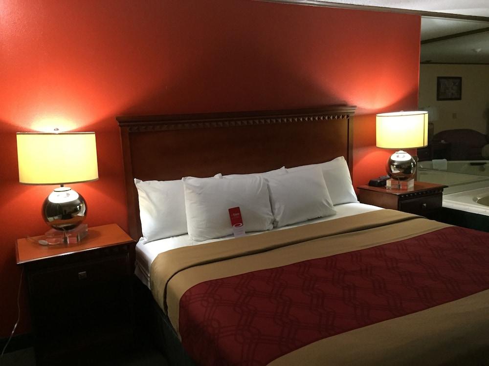 Econo Lodge Norwalk Exteriör bild